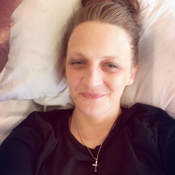 Meet your Posher, Anessa - Picture 3 of 6